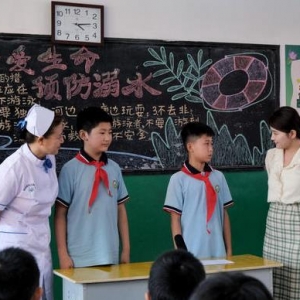 急救知识进乡村课堂 安全“救”在身边